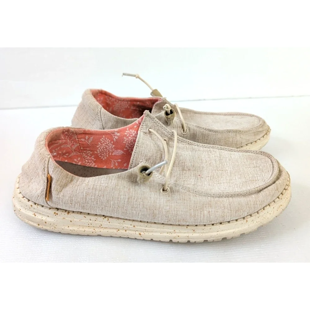 Hey Dude Wendy Slip On Shoe Loafer Womens 9 Beige Casual Lightweight‎ Beachy